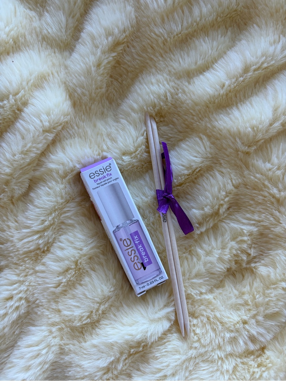 Essie break fix nail glue